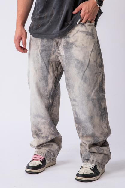BAGGY BLEACHED GREY JEANS