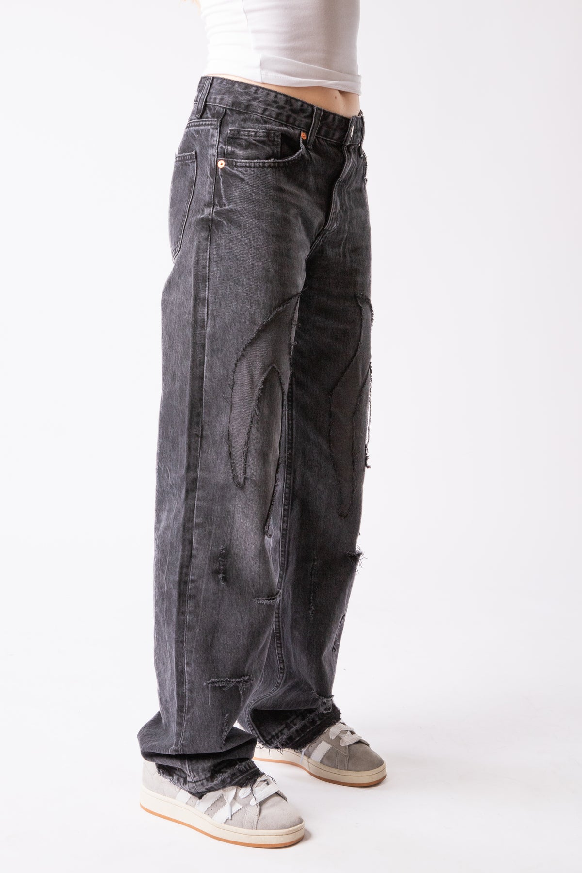 CUSTOM DISTRESSED TRIBAL JEANS WMNS