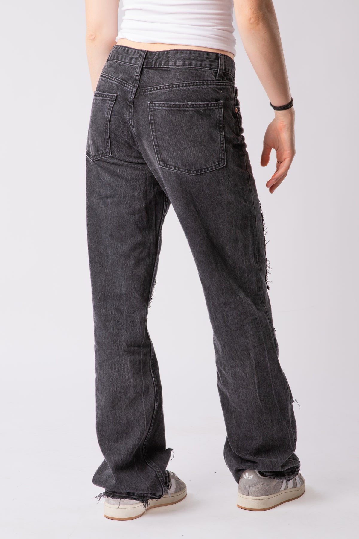 CUSTOM DISTRESSED TRIBAL JEANS WMNS