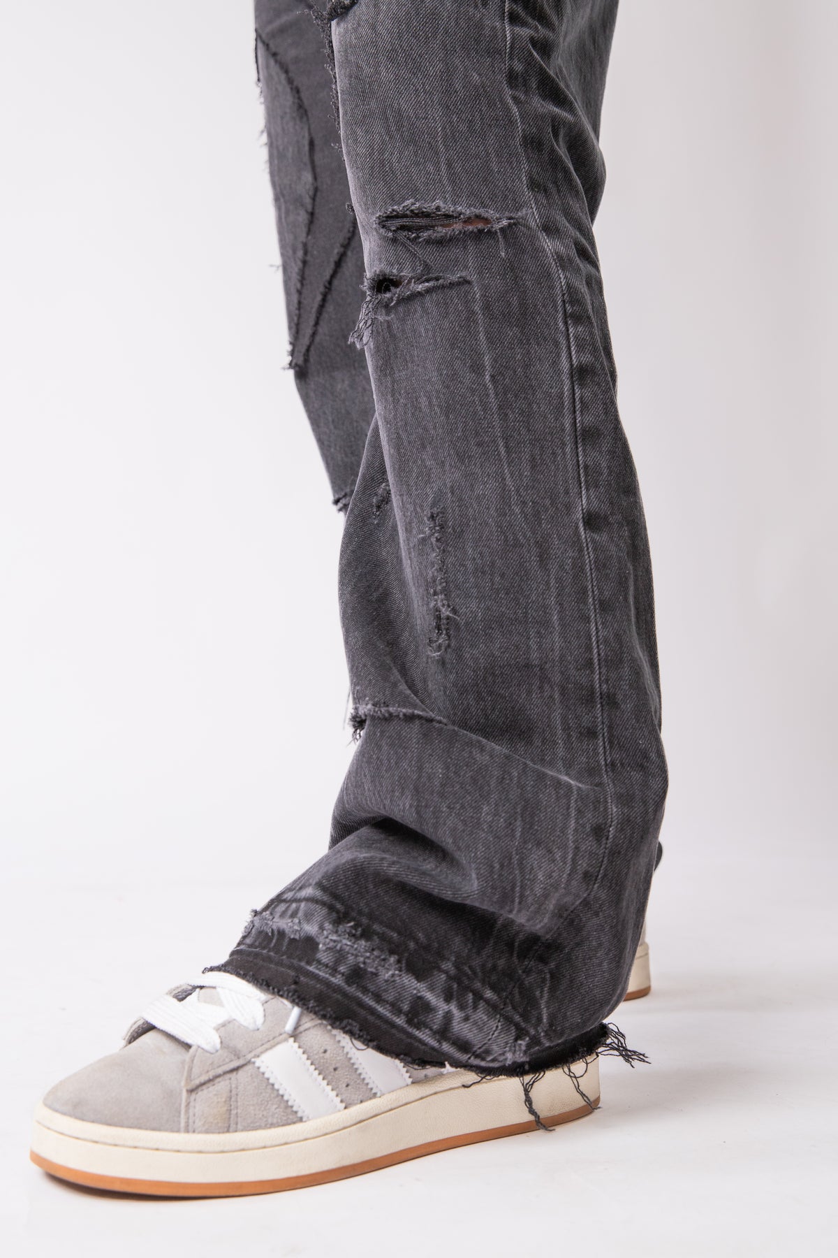 CUSTOM DISTRESSED TRIBAL JEANS WMNS
