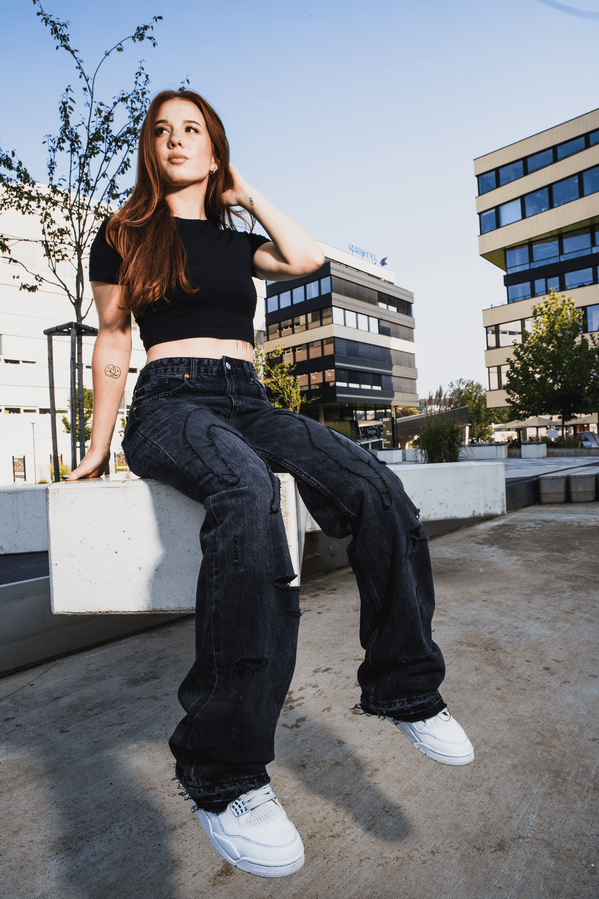 CUSTOM DISTRESSED TRIBAL JEANS WMNS